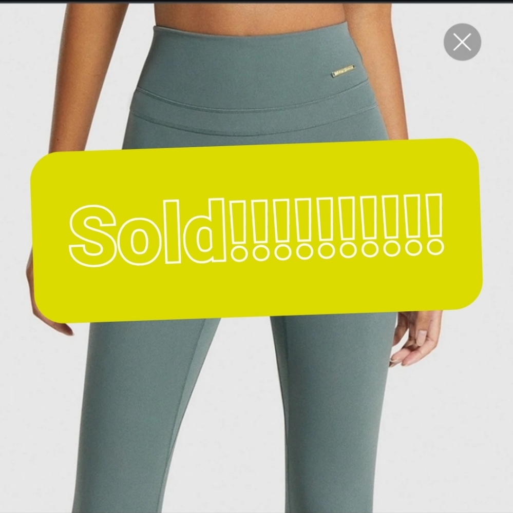 ☆SOLD!!! DO NOT BUY! Whitney Simmons High Rise Leggings